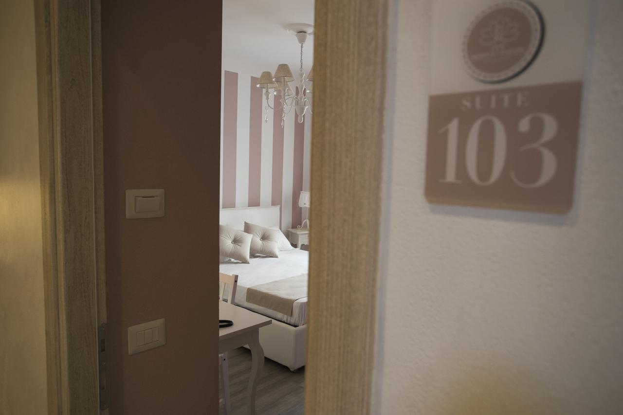 Les Suites Magnolia Olbia Eksteriør billede